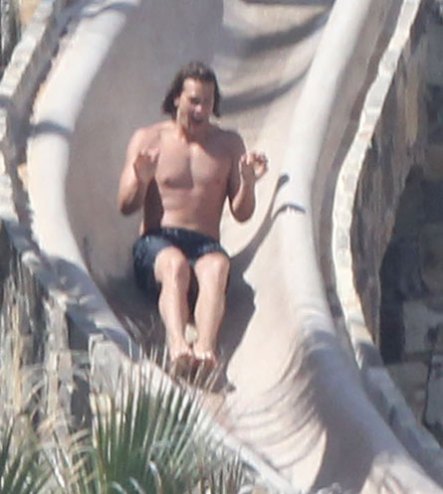 #TomBradyWaterslidePhoto